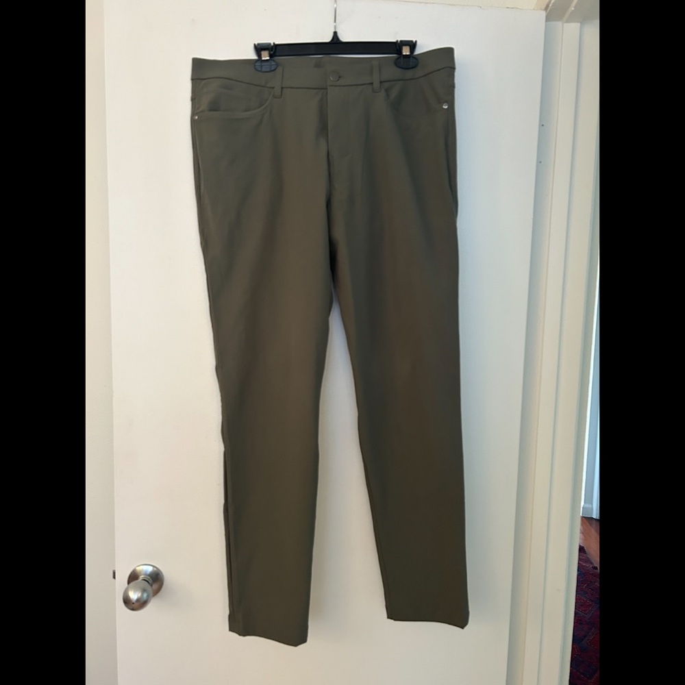 Lululemon ABC Pants in Olive Green Size 36